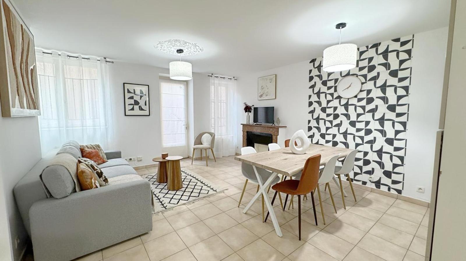 Suite Zelie Lyon Luaran gambar